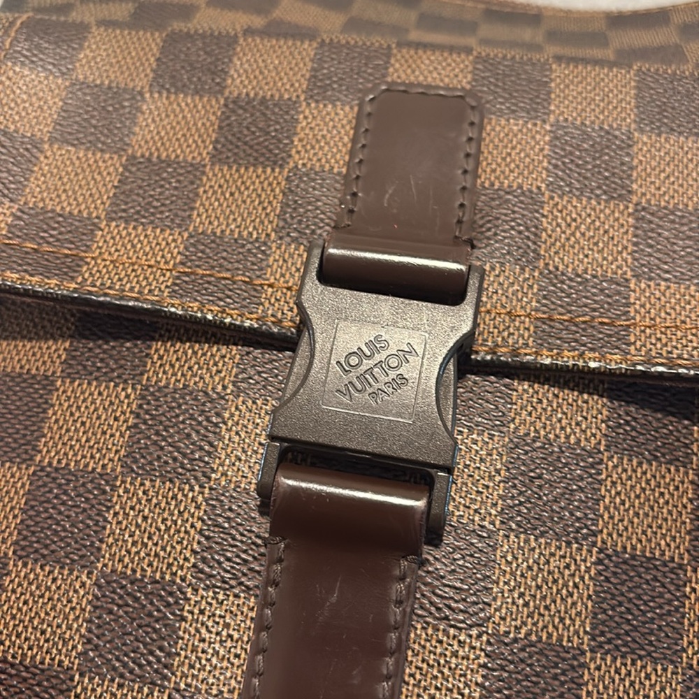 Louis Vuitton Melville LV Crossbody Brown Damier Bag - Picture 5 of 15